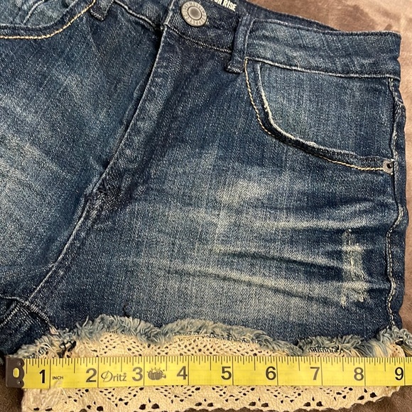 MOSSIMO | Distressed Denim Lace Shorts - sz 1 - Picture 11 of 11
